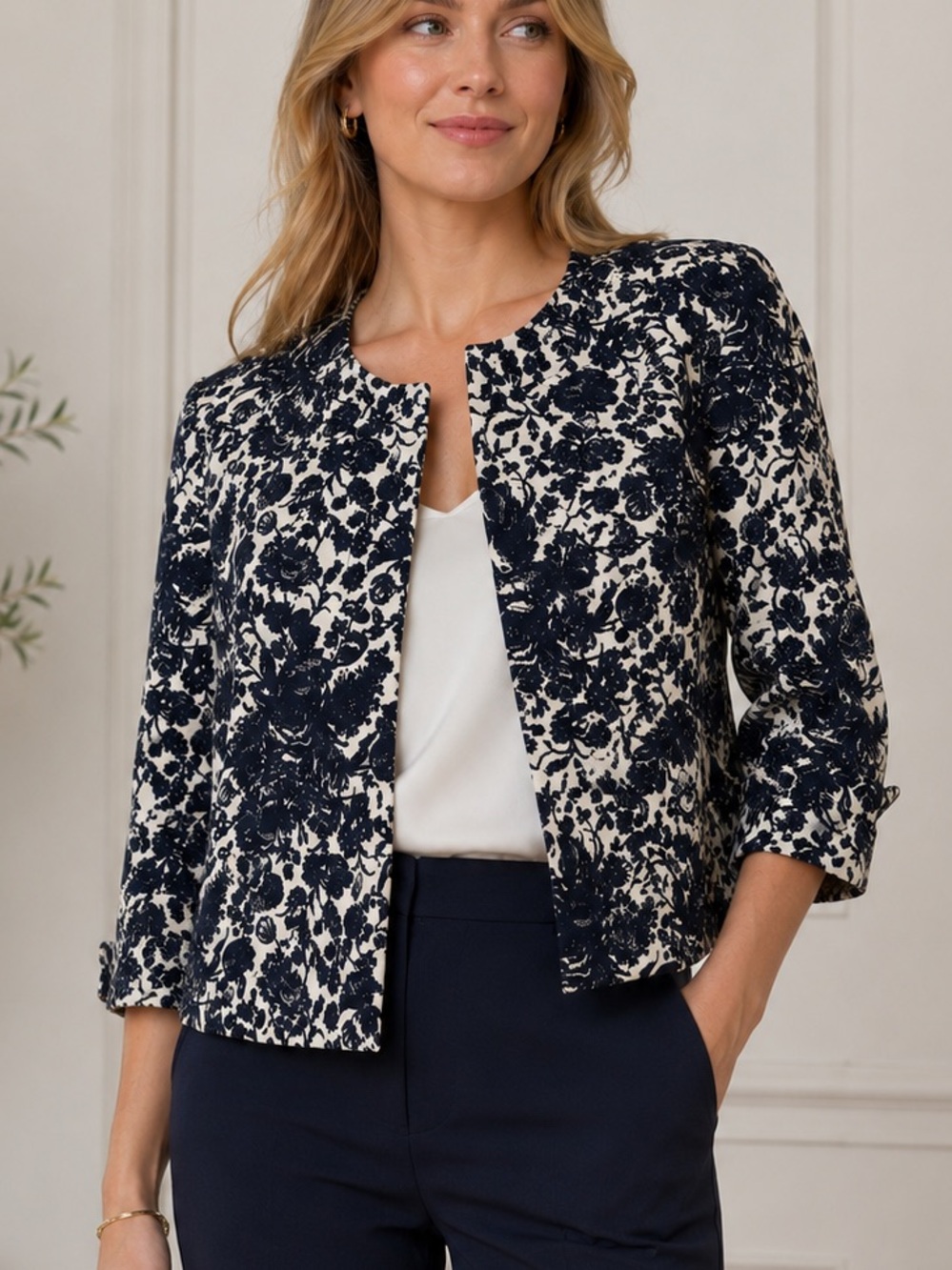 Talbots Navy Blue White Floral Jacquard Blazer Jacket Size 8 Classic Elegant